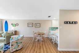 Casa Unit 102 - Image 4