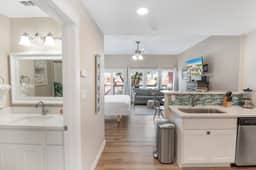 Casa Unit 109 - Image 4