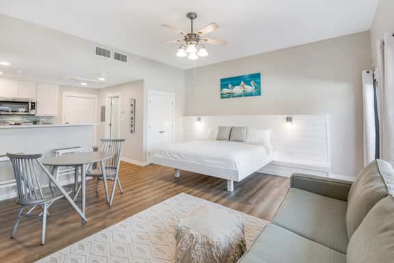 Casa Unit 109 - Image 1