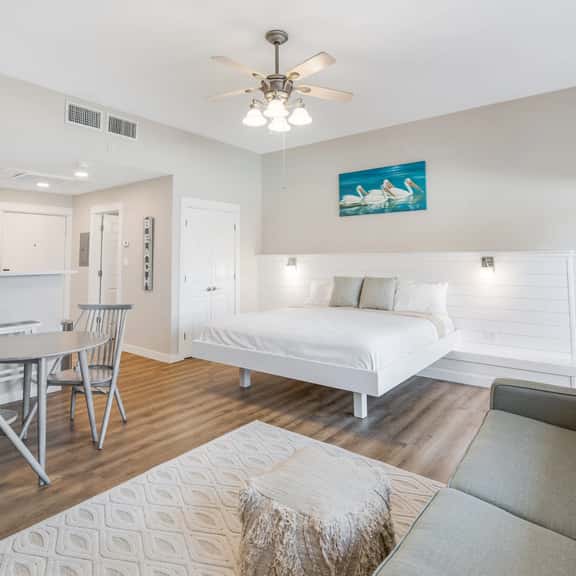 Casa Unit 109 - Image 1
