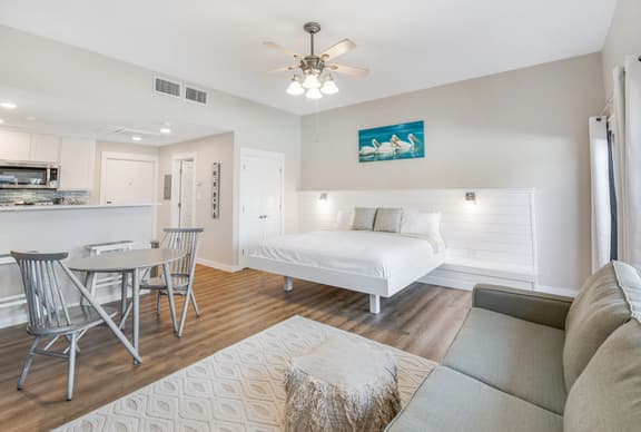 Casa Unit 109 - Image 1
