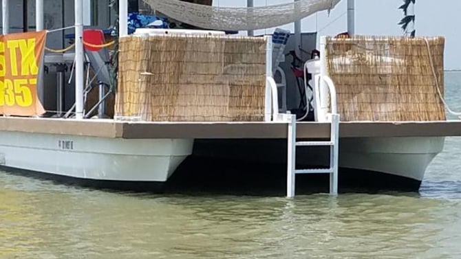 Cruising Aboard the Tiki Tours